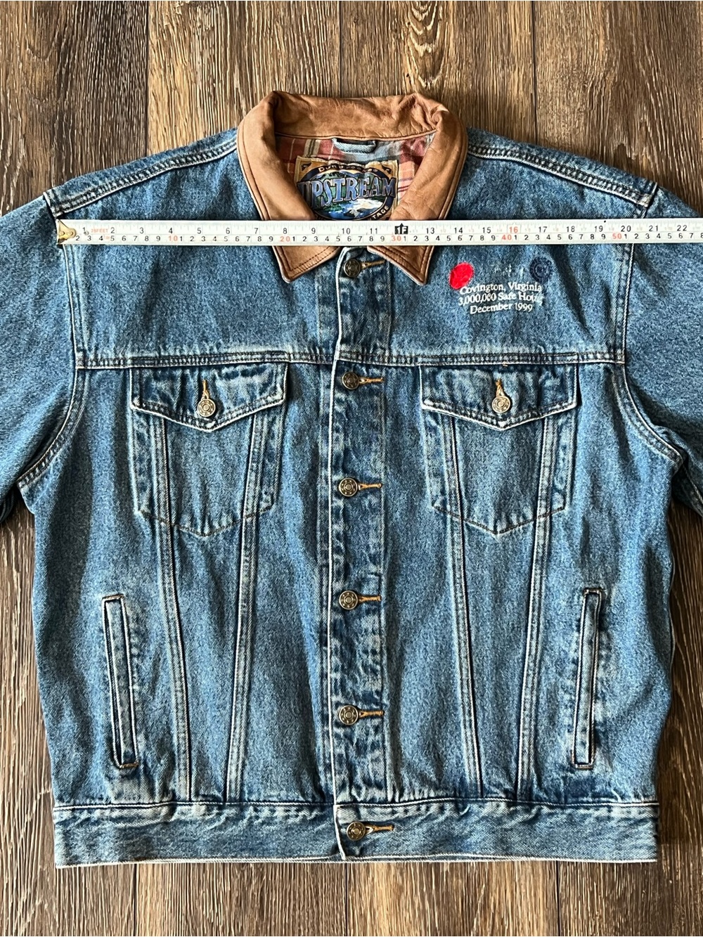 Vintage Dunbrooke Upstream Denim Jacket with Embroidered Logo Size Large - Picture 10 of 13